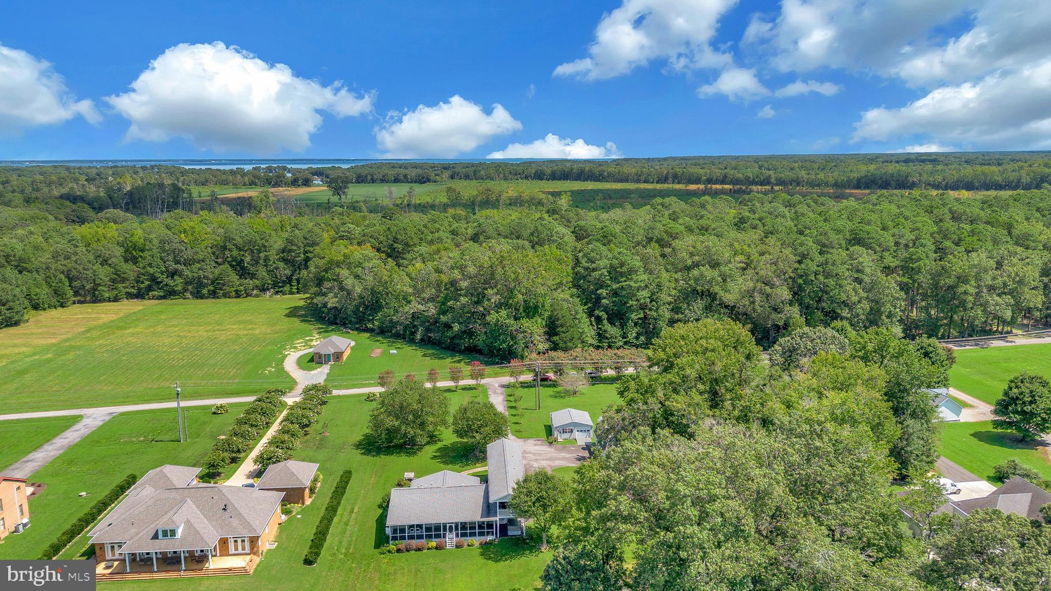 467 GRANDVIEW LANDING