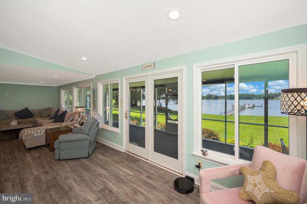 467 GRANDVIEW LANDING