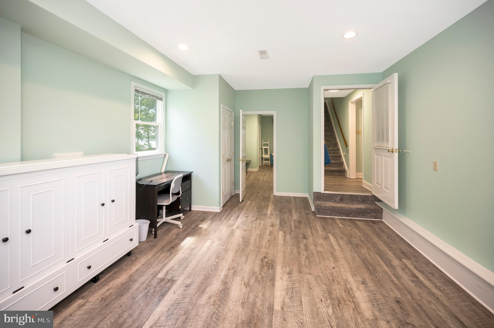 467 GRANDVIEW LANDING