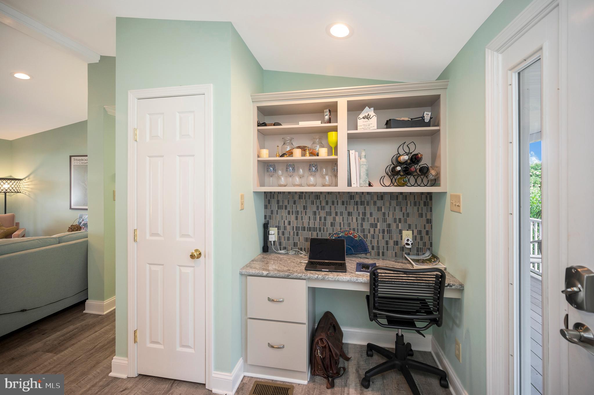 467 GRANDVIEW LANDING
