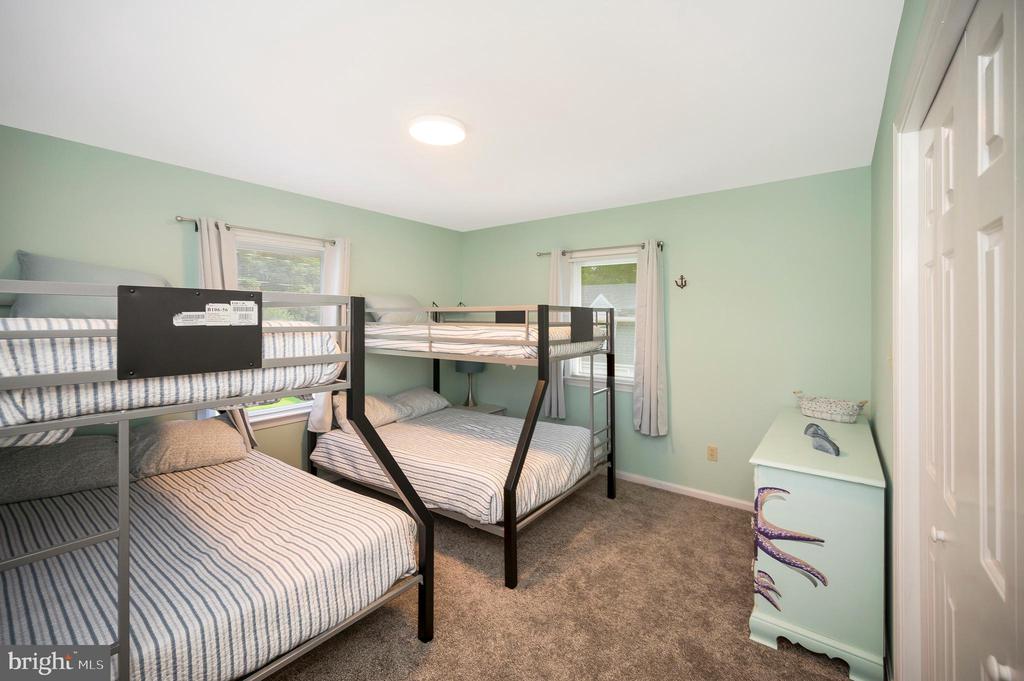 467 GRANDVIEW LANDING