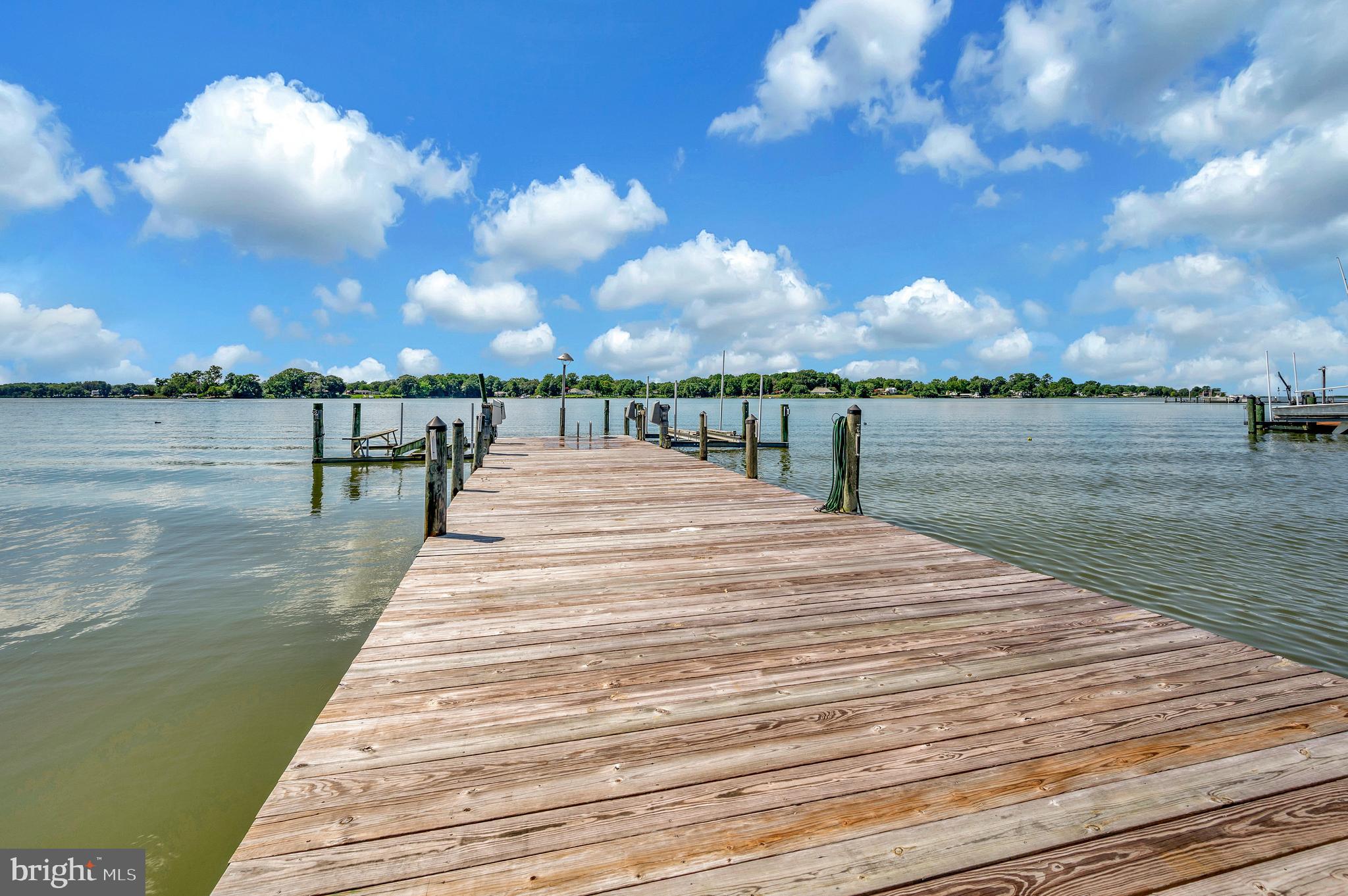 467 GRANDVIEW LANDING