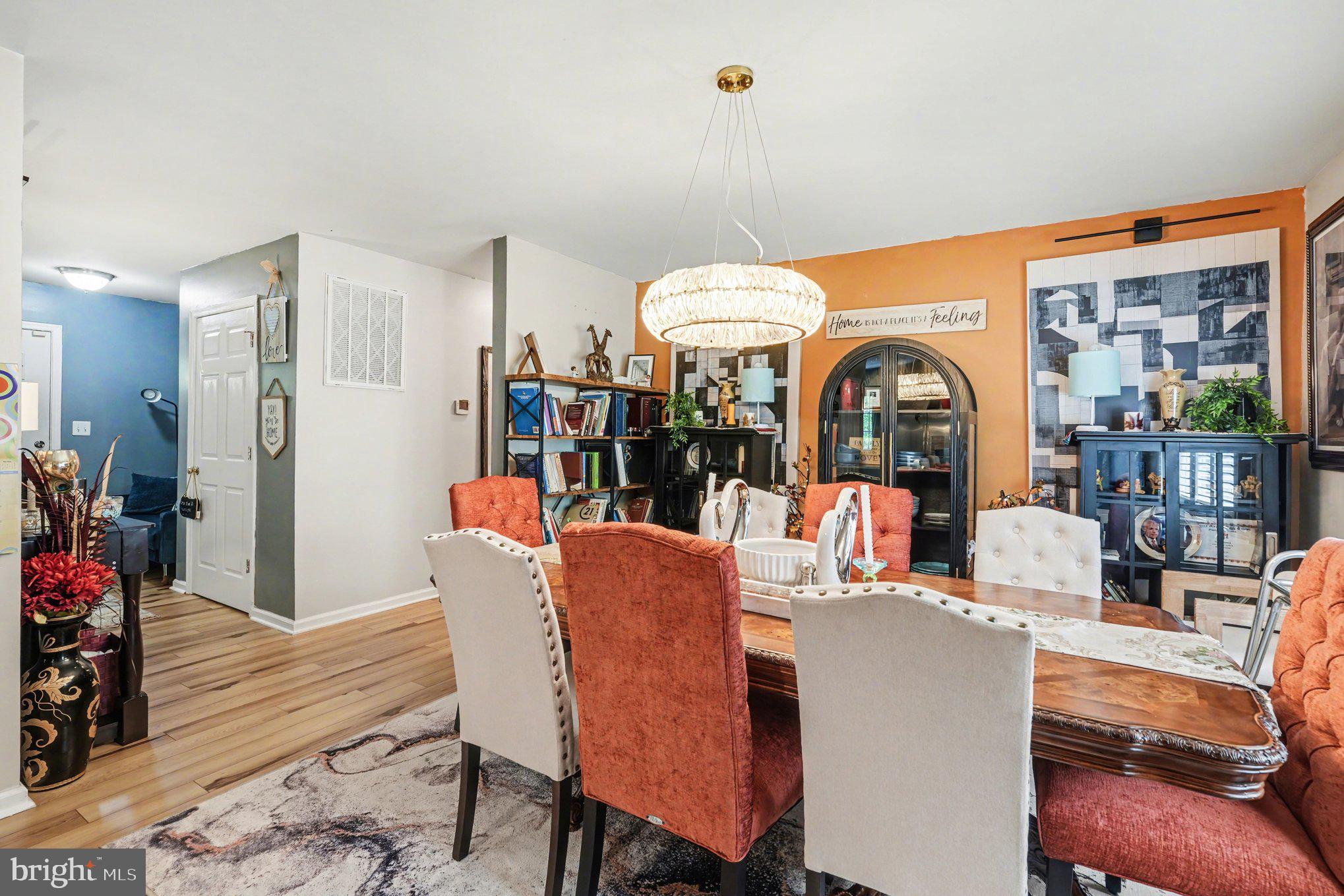 87 CEDAR LANE