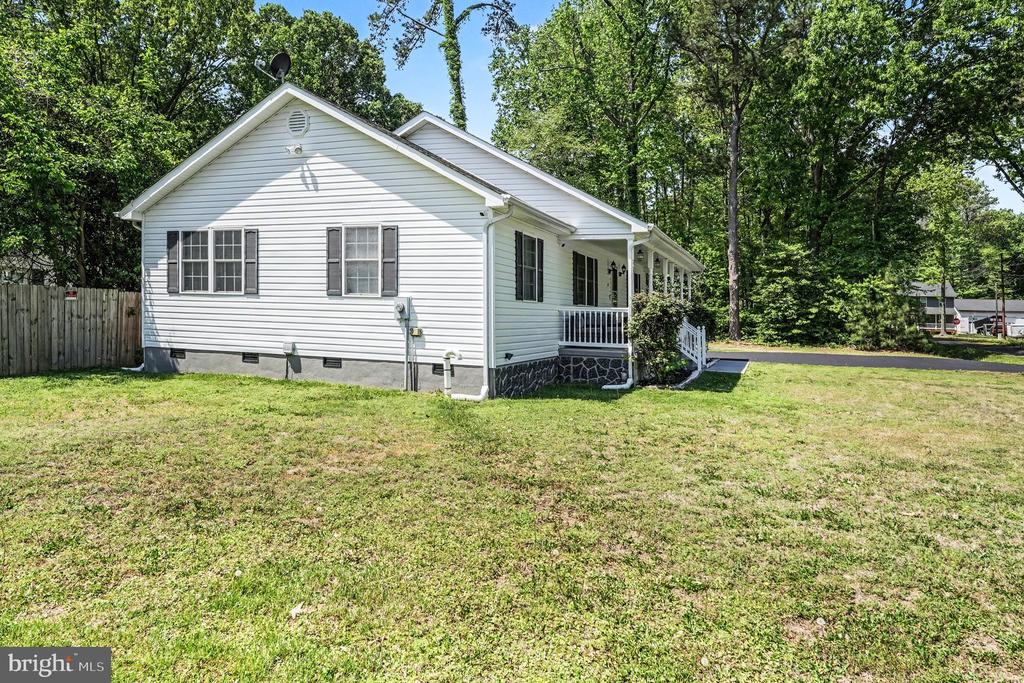 87 CEDAR LANE