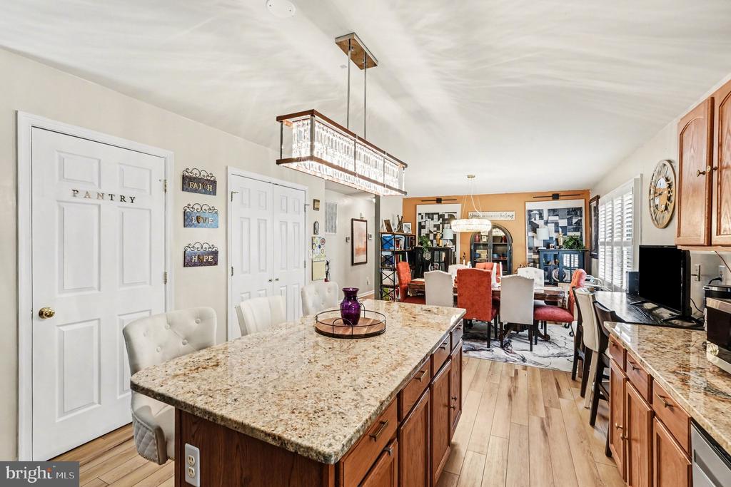 87 CEDAR LANE