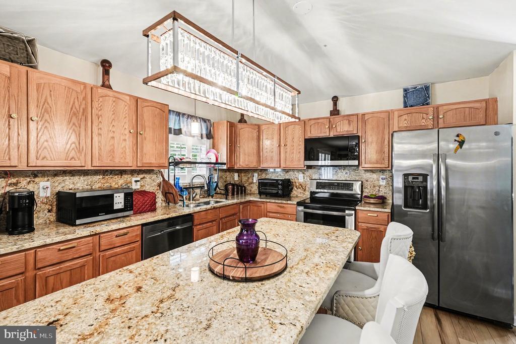 87 CEDAR LANE