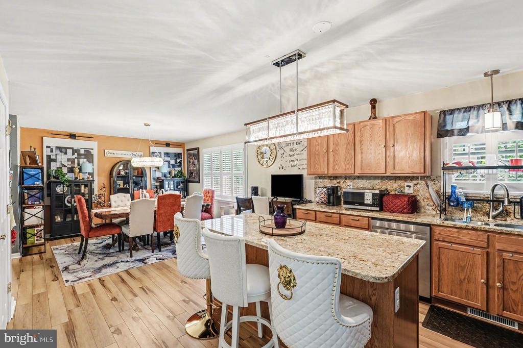 87 CEDAR LANE