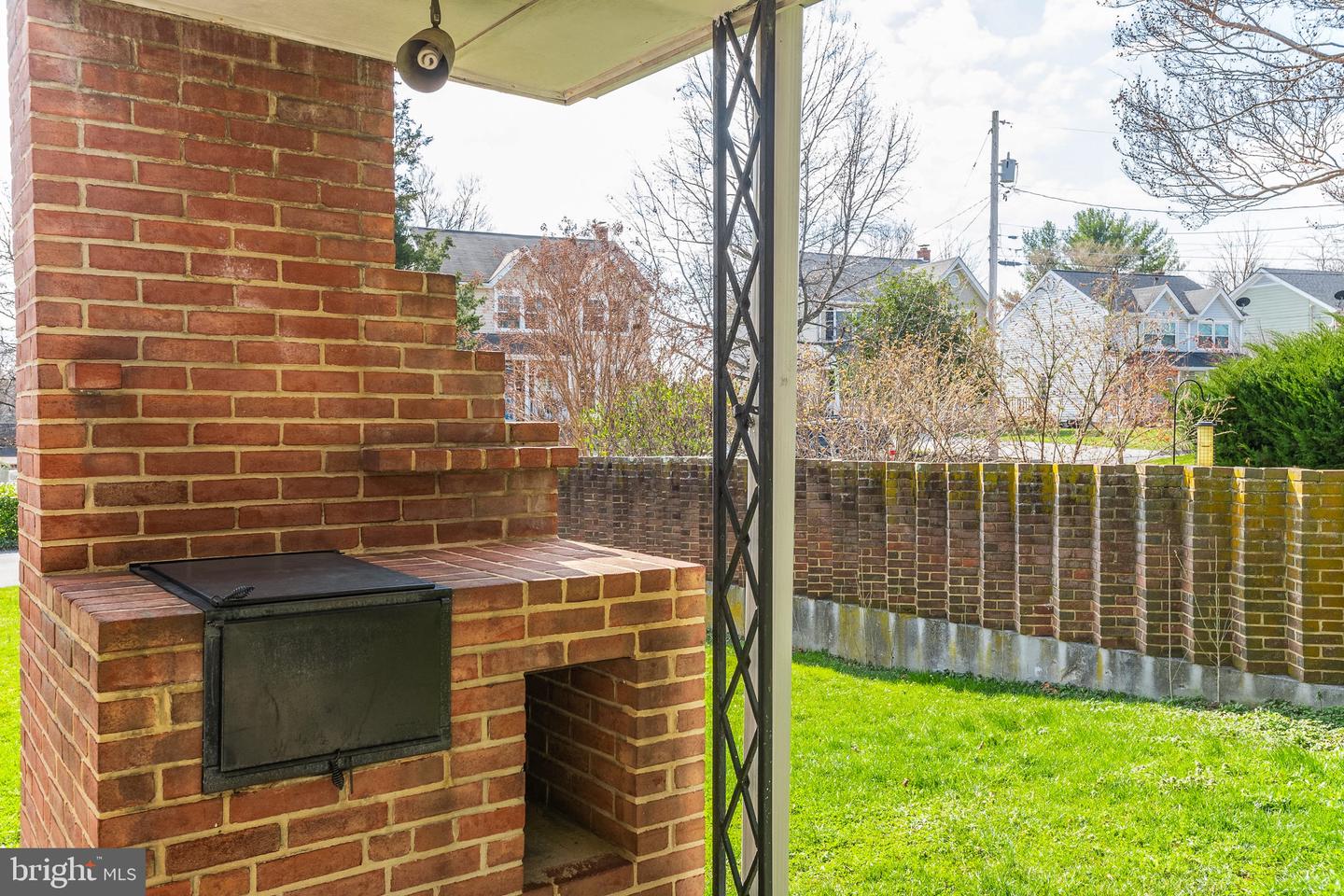157 Lambden AVENUE