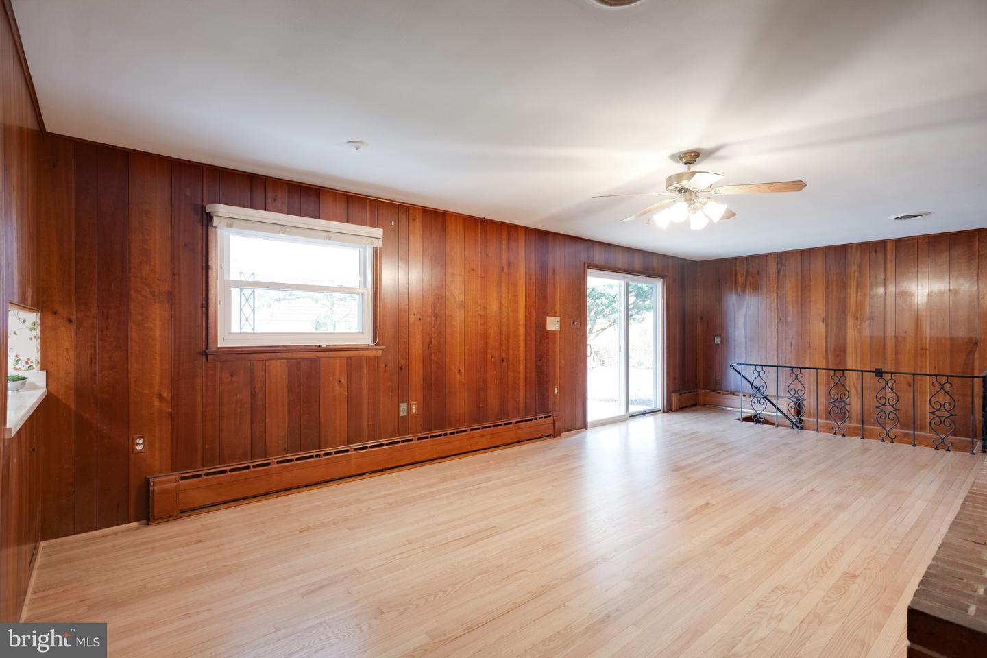 157 Lambden AVENUE