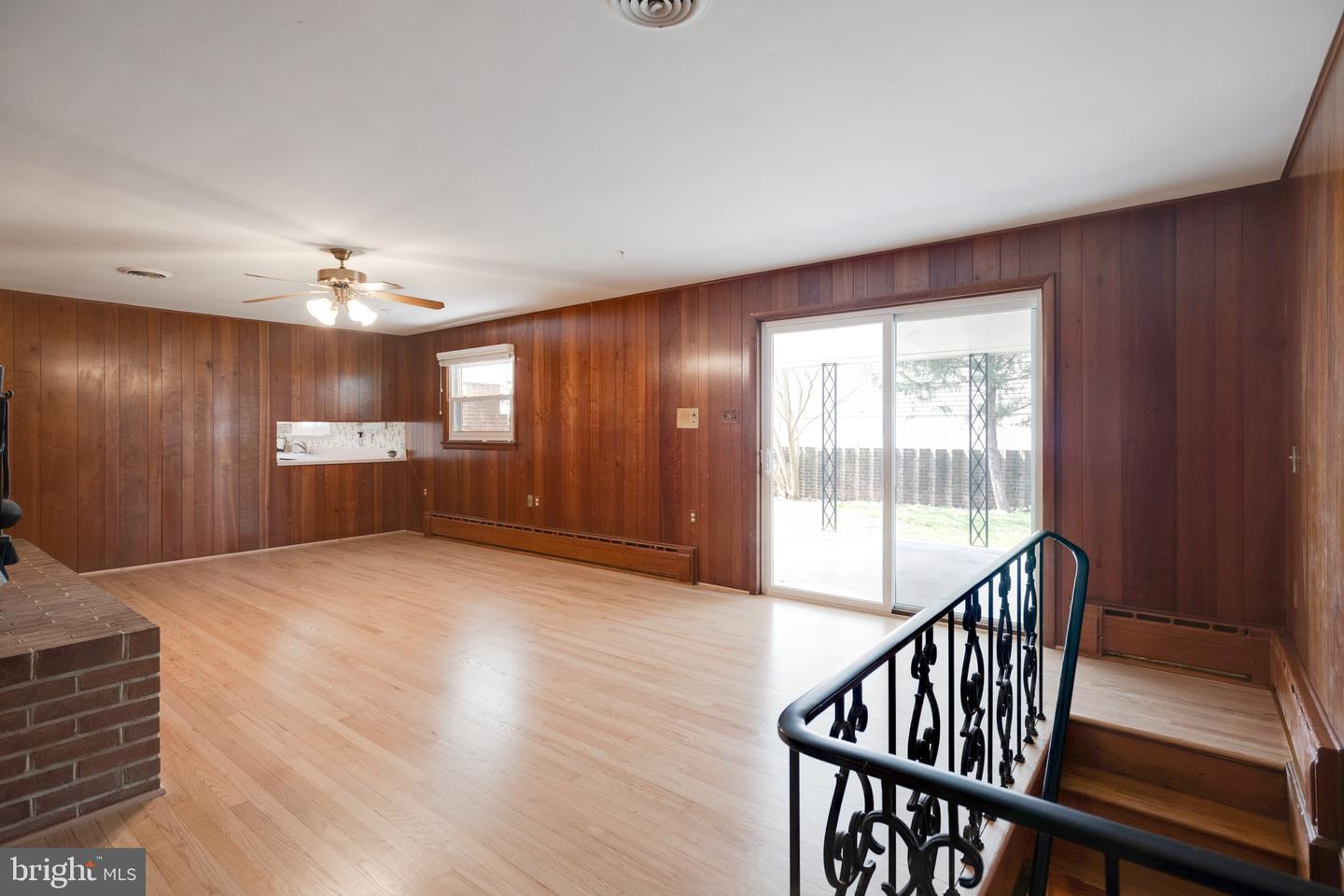 157 Lambden AVENUE