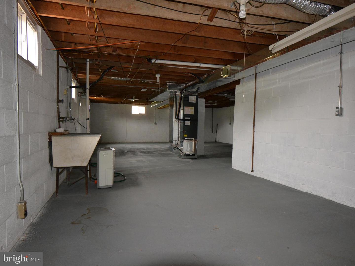 101 Locust AVENUE