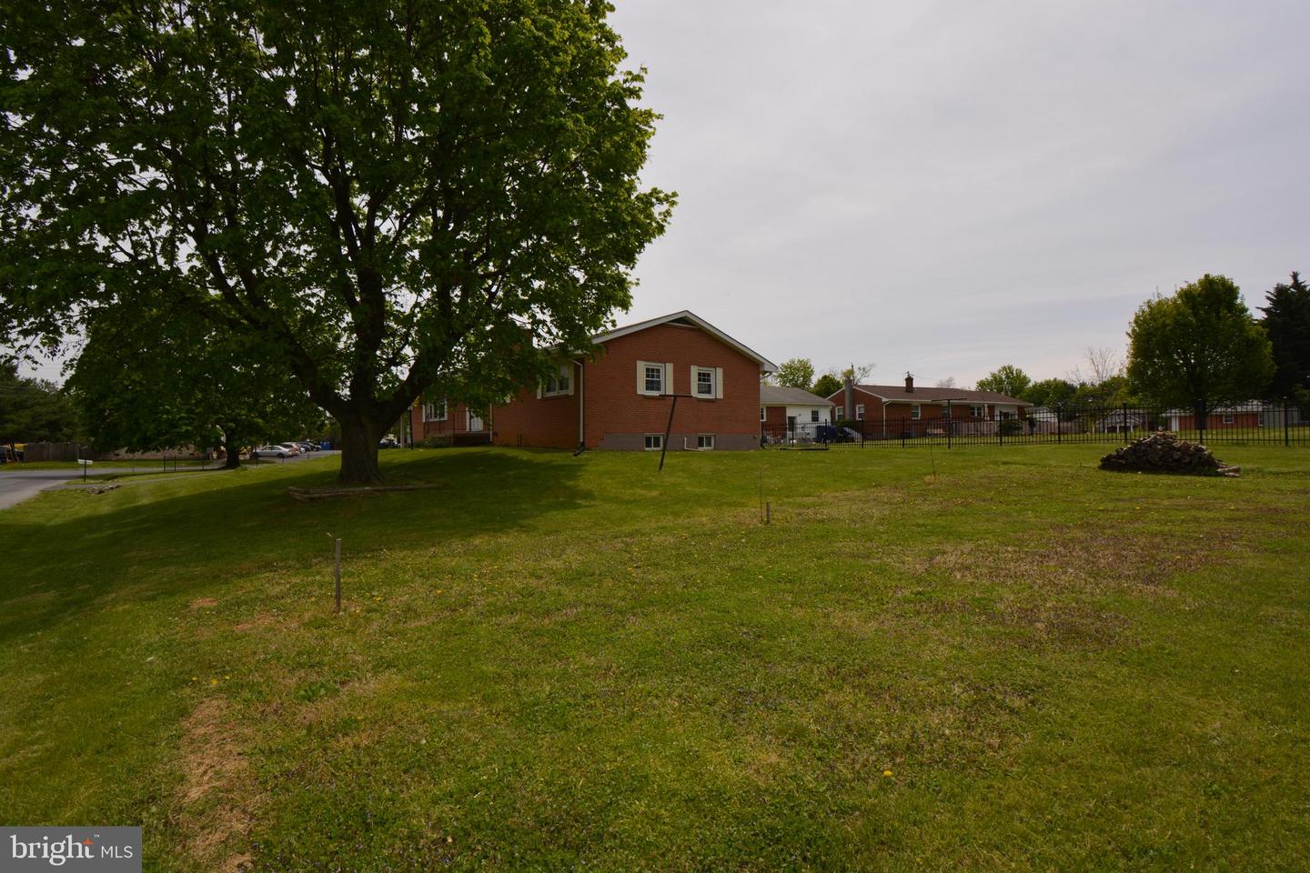 101 Locust AVENUE