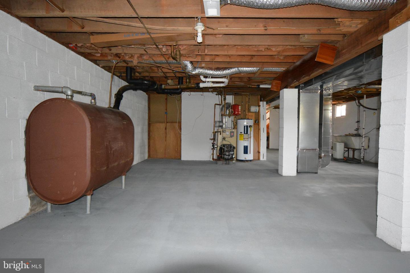 101 Locust AVENUE