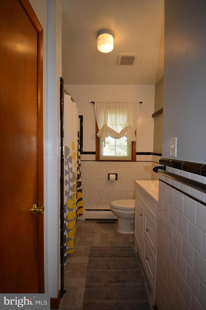 101 Locust AVENUE