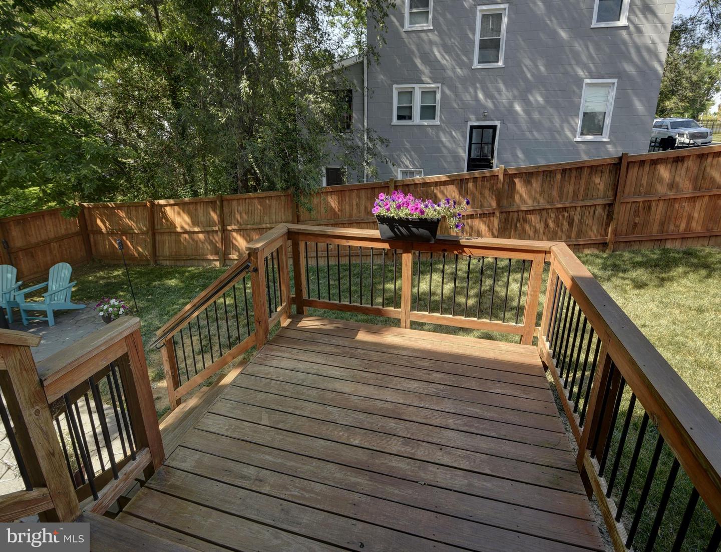 22 E Hart STREET