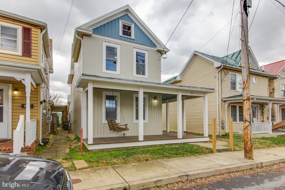 308 Highland AVENUE
