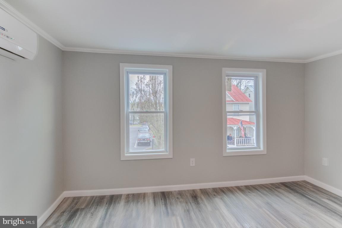 308 Highland AVENUE
