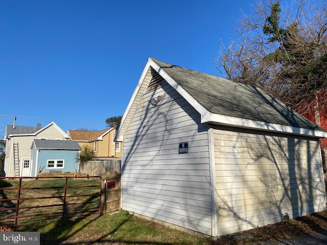 308 Highland AVENUE