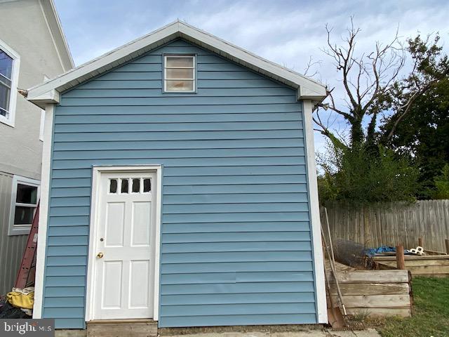 308 Highland AVENUE