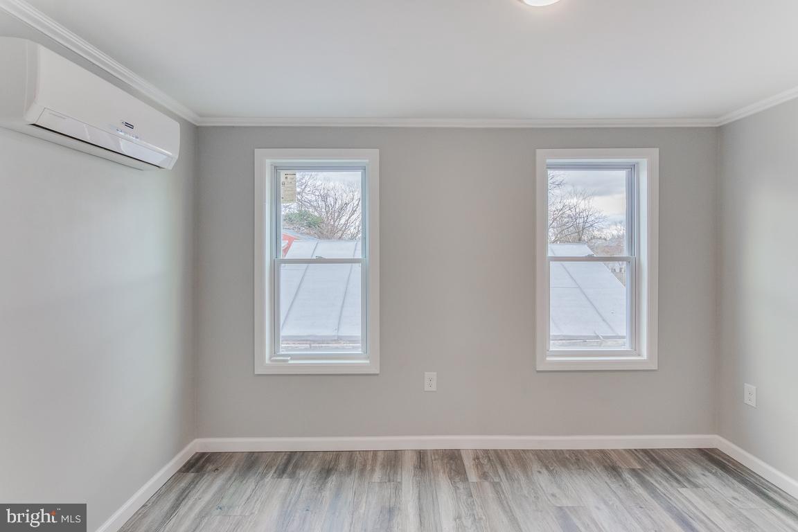 308 Highland AVENUE