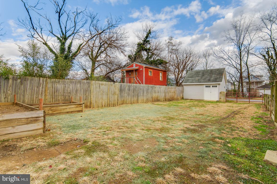 308 Highland AVENUE