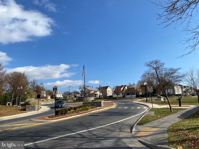 308 Highland AVENUE
