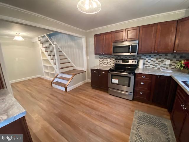 308 Highland AVENUE