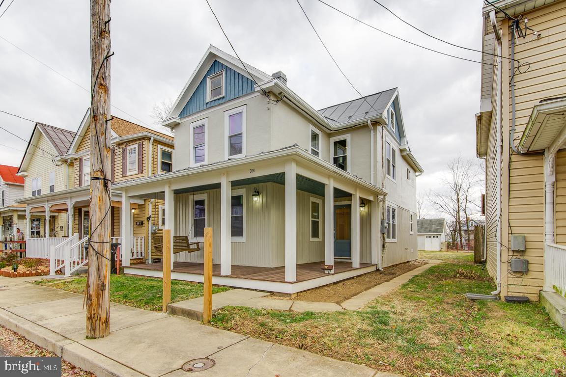 308 Highland AVENUE