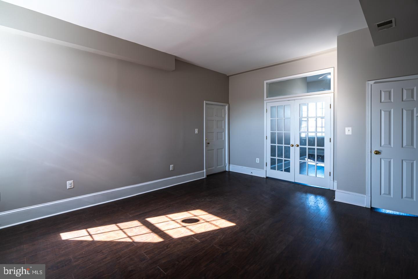 104 S Loudoun STREET Unit: 1