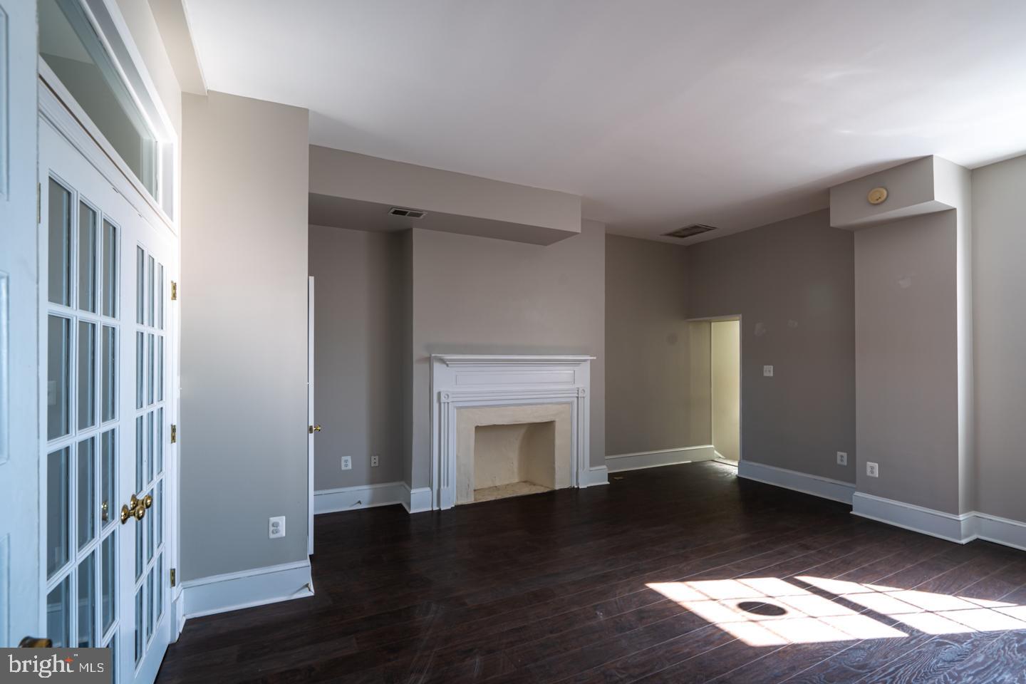 104 S Loudoun STREET Unit: 1