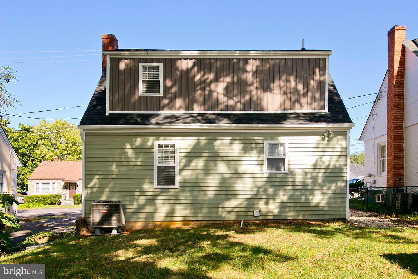 211 Bellview AVENUE