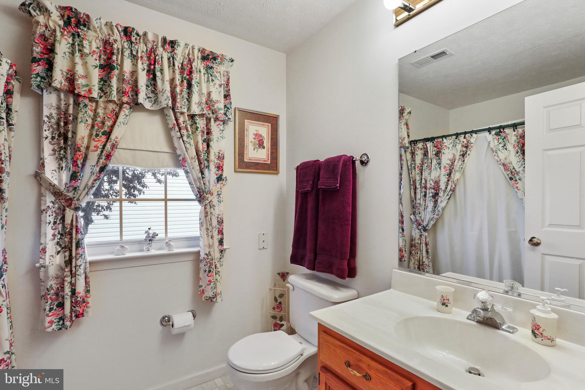 209 W Cedarmeade AVENUE