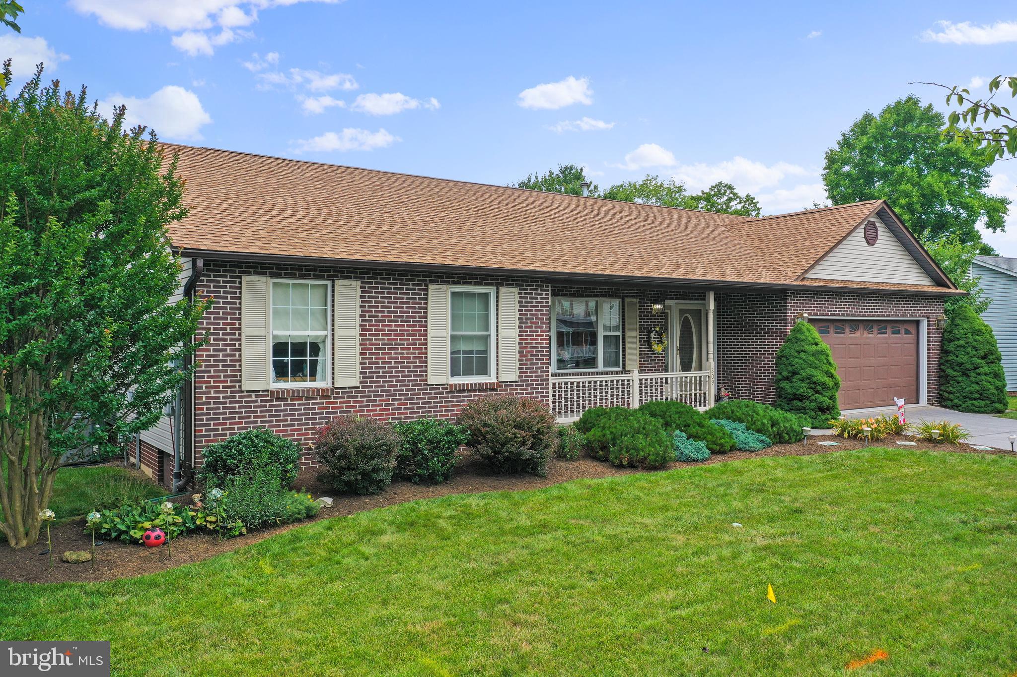 209 W Cedarmeade AVENUE