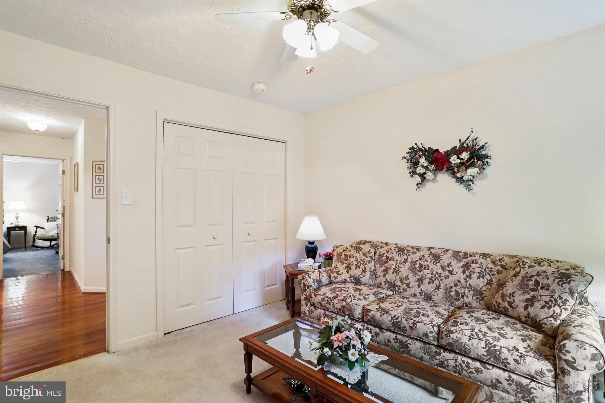 209 W Cedarmeade AVENUE