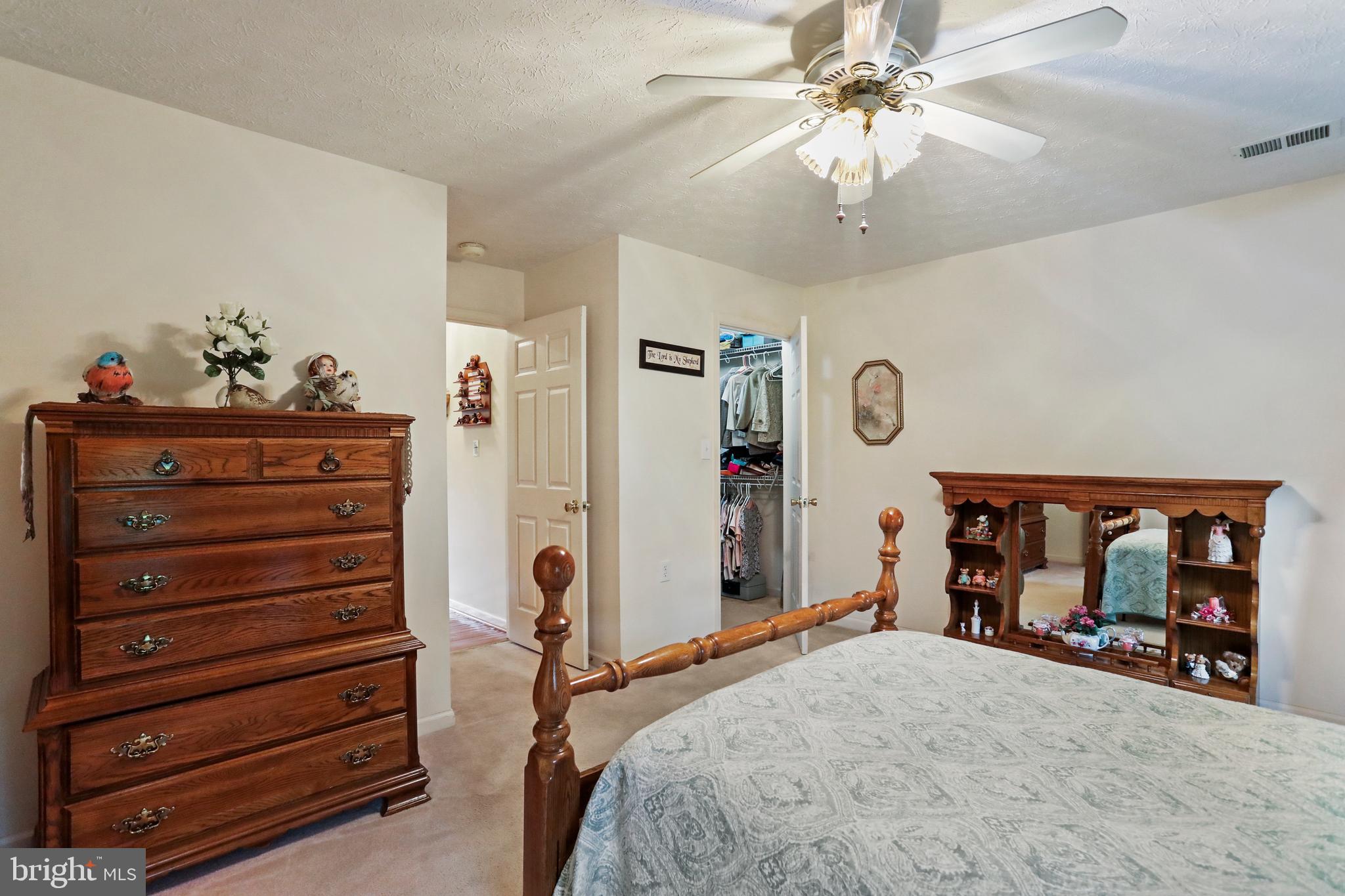 209 W Cedarmeade AVENUE