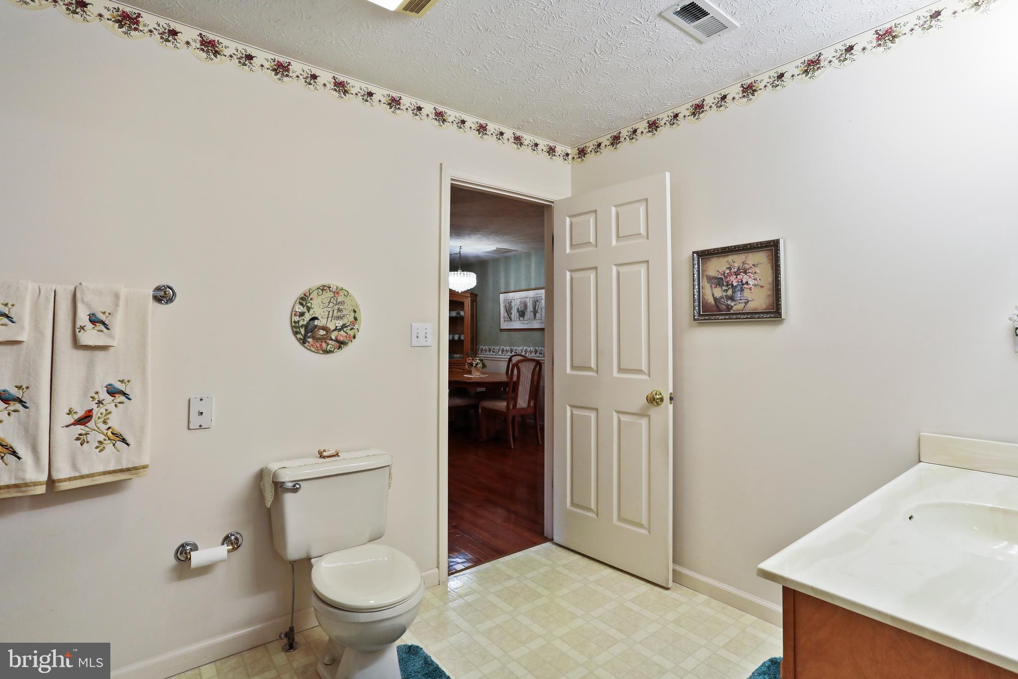 209 W Cedarmeade AVENUE