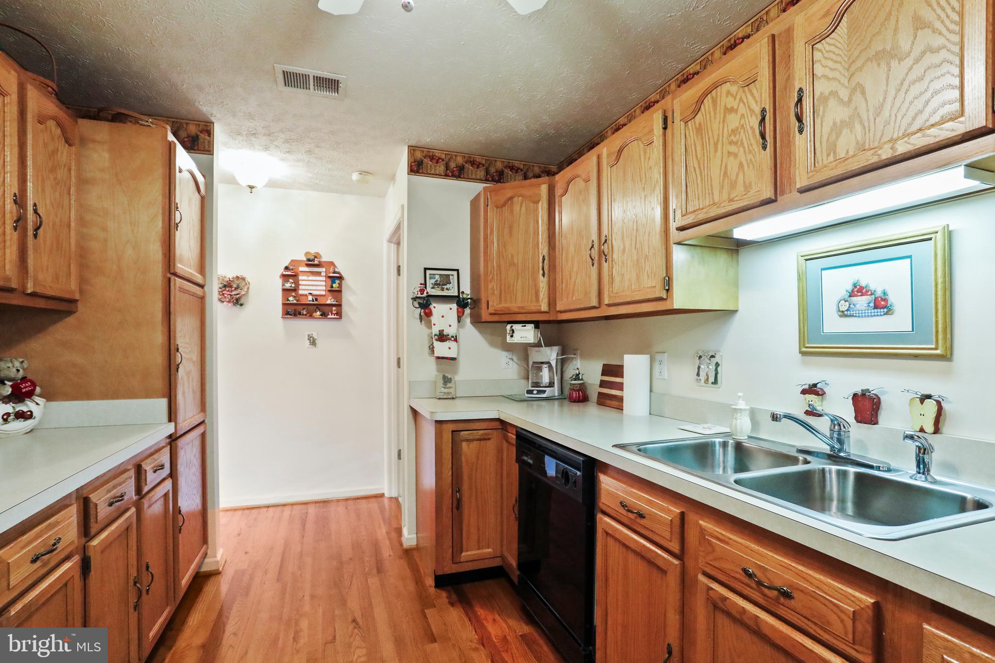 209 W Cedarmeade AVENUE