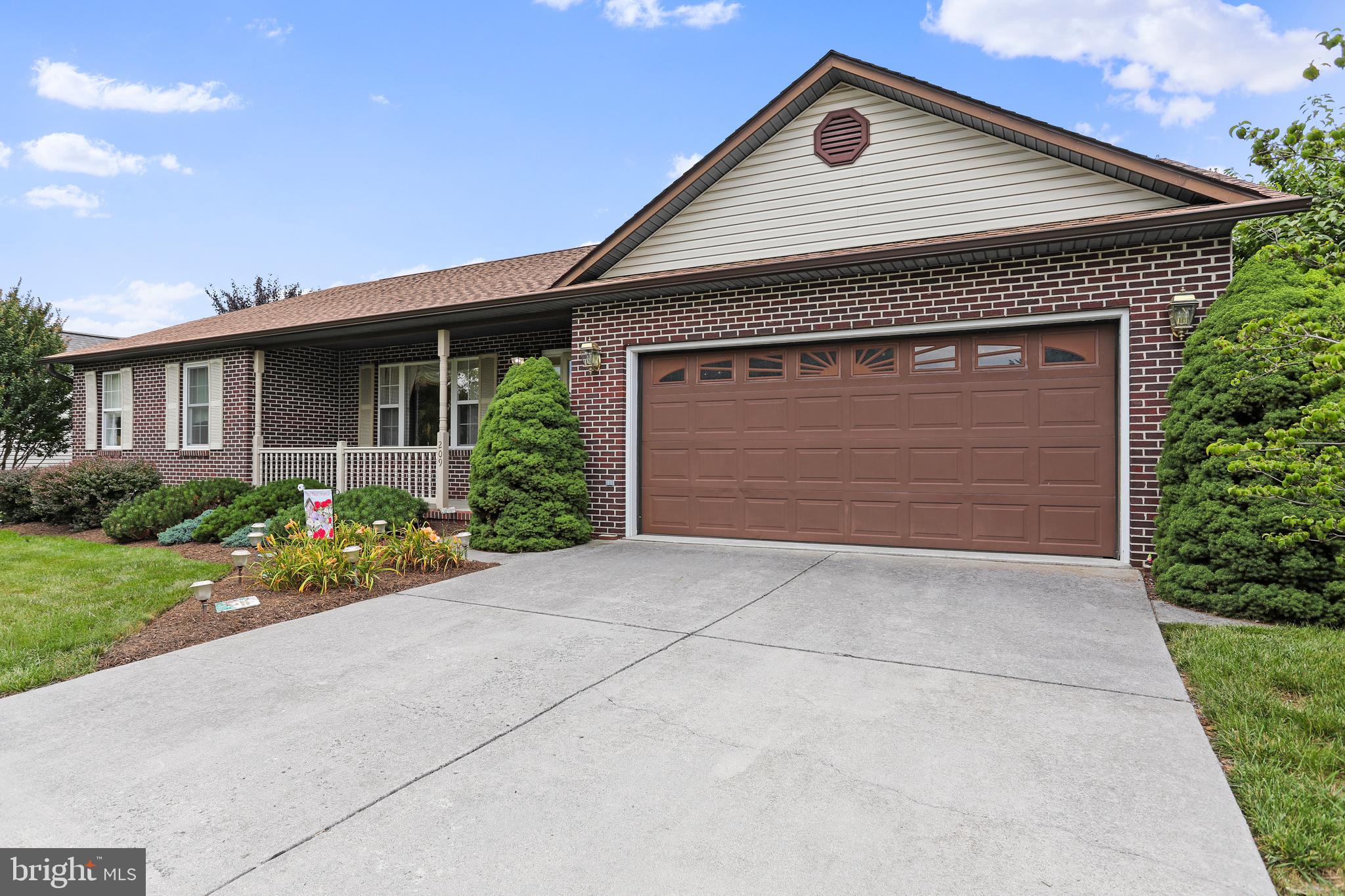 209 W Cedarmeade AVENUE