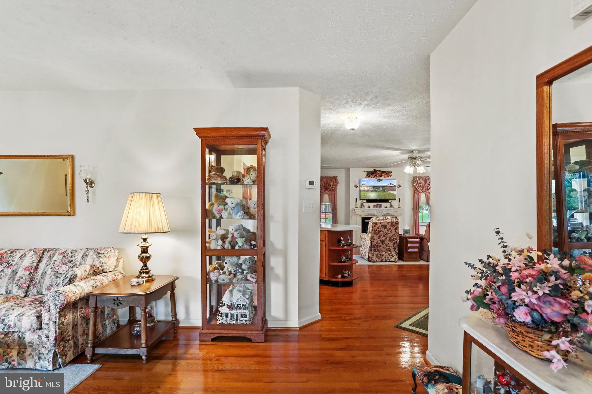 209 W Cedarmeade AVENUE
