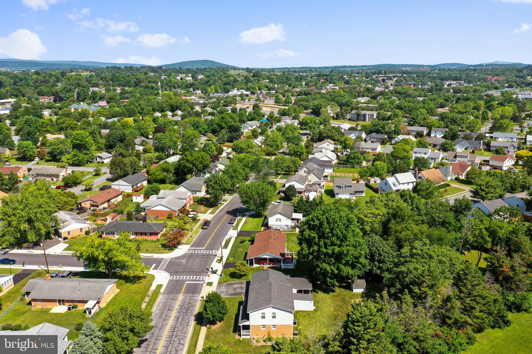 212 W Cedarmeade AVENUE