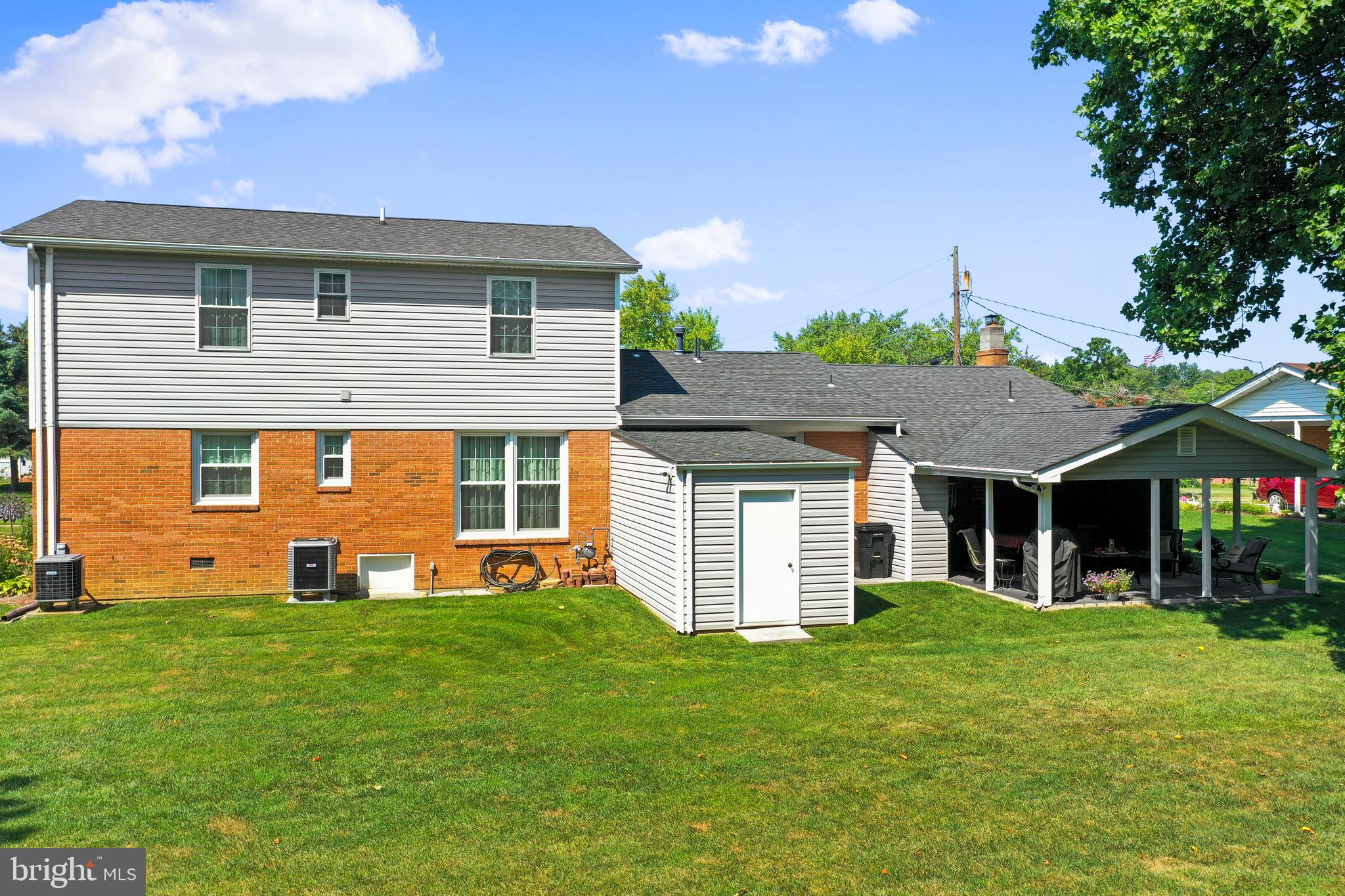 212 W Cedarmeade AVENUE