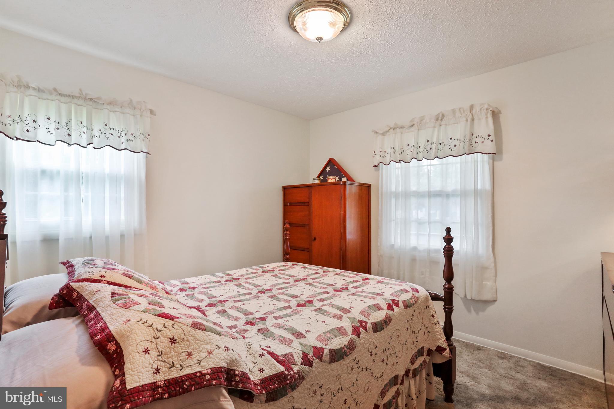 212 W Cedarmeade AVENUE
