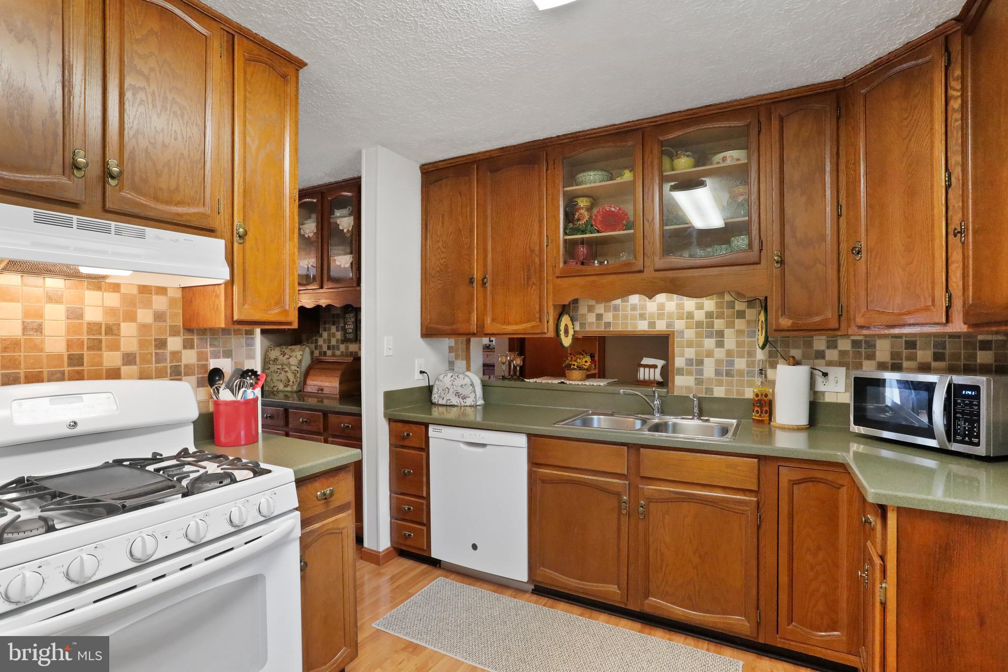 212 W Cedarmeade AVENUE