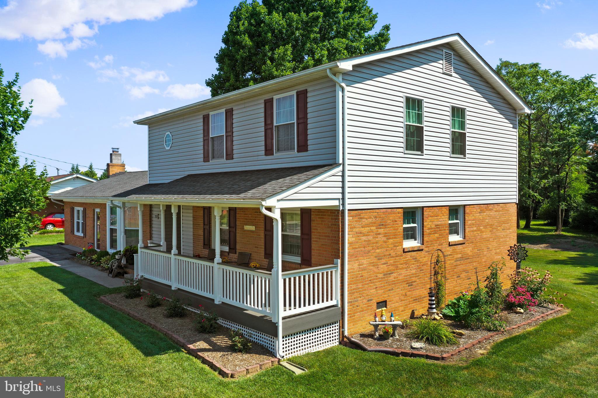 212 W Cedarmeade AVENUE