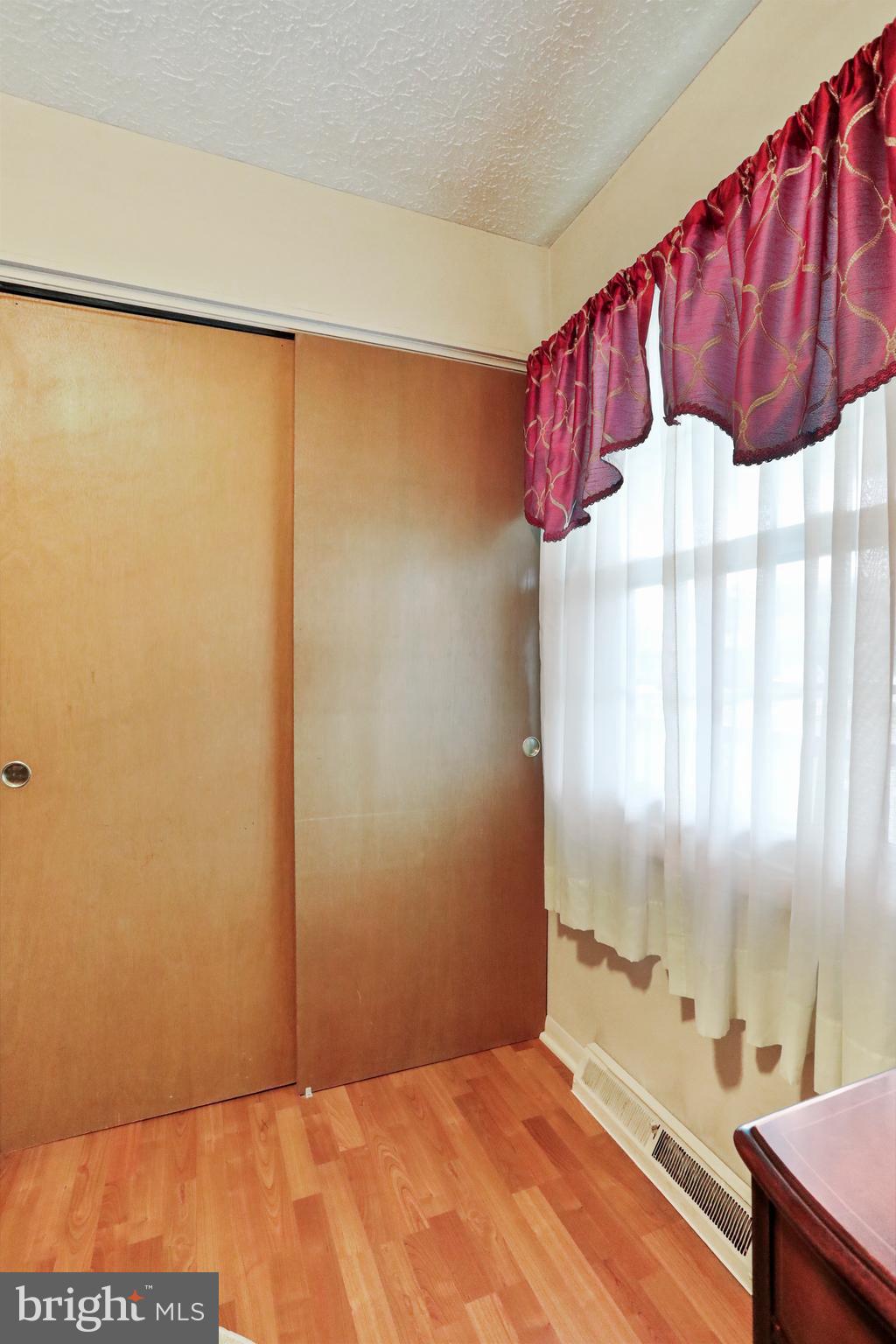 212 W Cedarmeade AVENUE