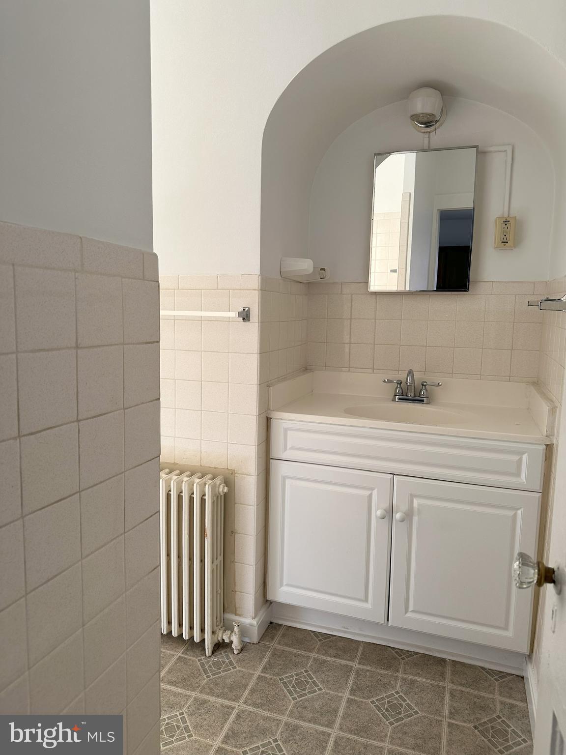 506 N LOUDOUN STREET 1