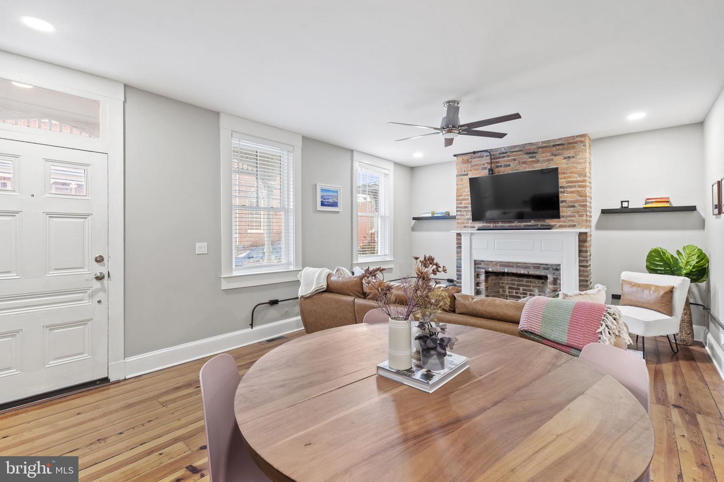 122 E Cork Street