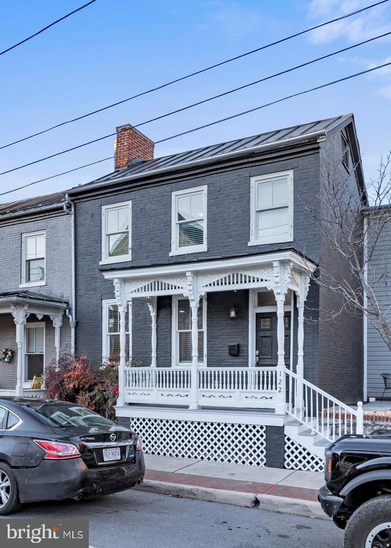 122 E Cork Street