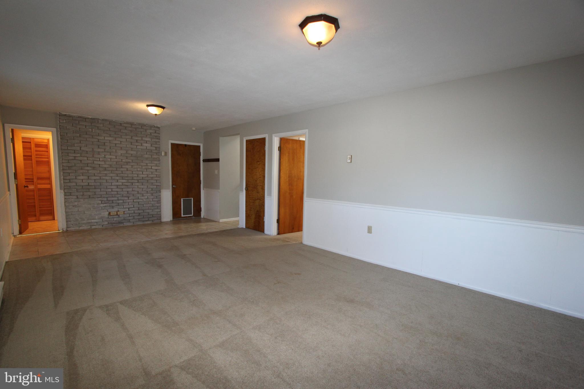 1517 CAROLINE STREET