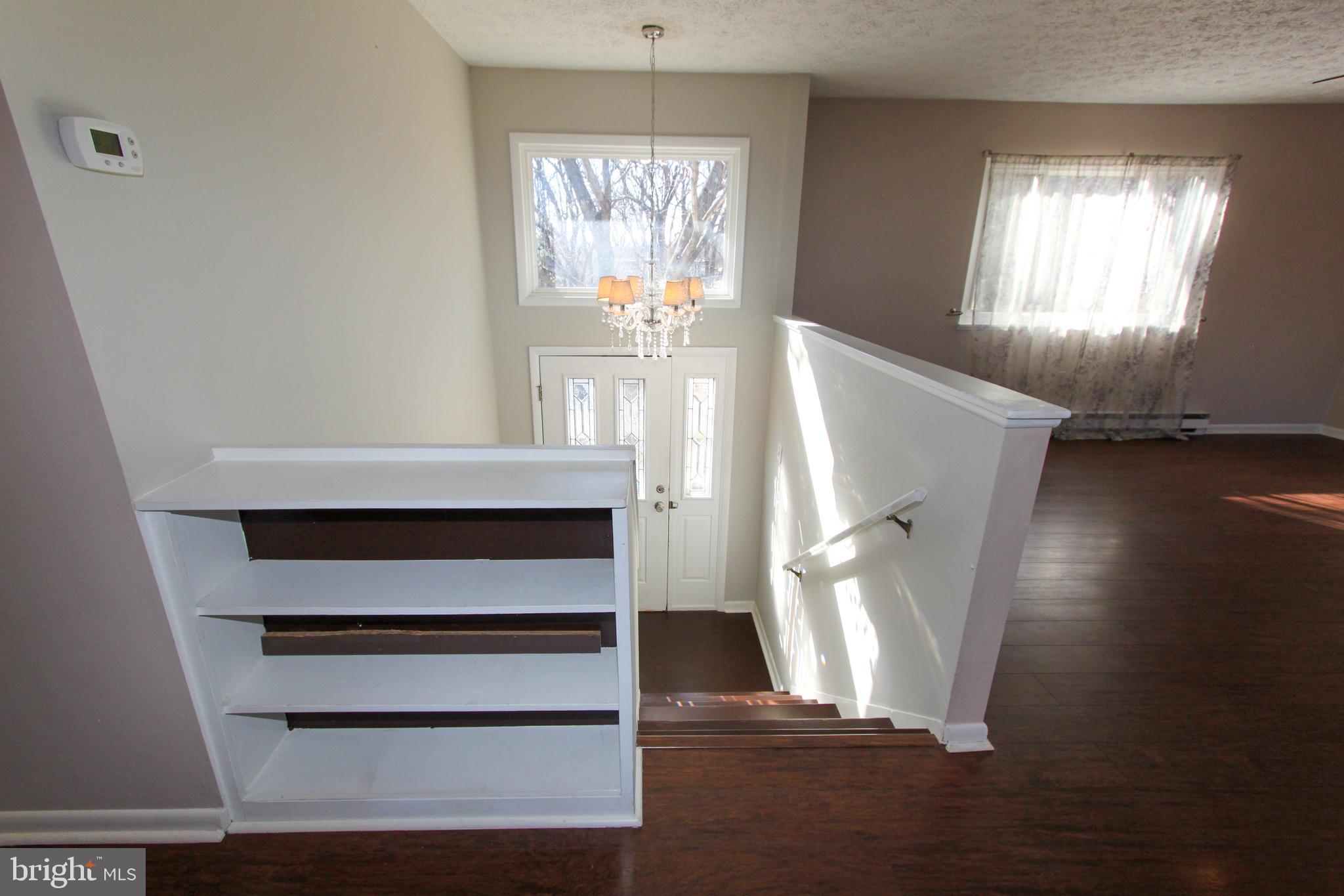 1517 CAROLINE STREET